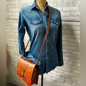 AMERICAN EAGLE OUTFITTERS Denim Blend Snap Closure Long Sleeve Shirt Size XS